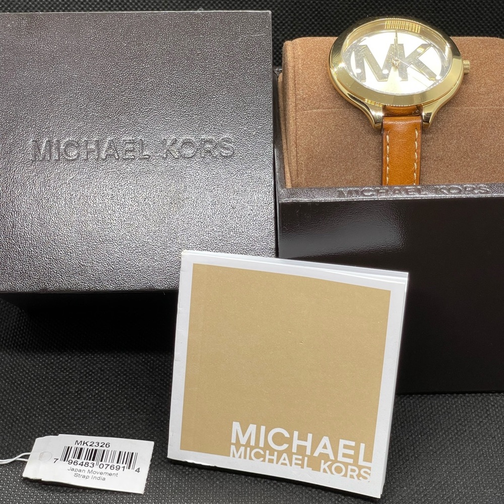MICHAEL KORS (MK2326) WOMENS SLIM RUNWAY LUGGAGE LEATHER STRAP WATCH